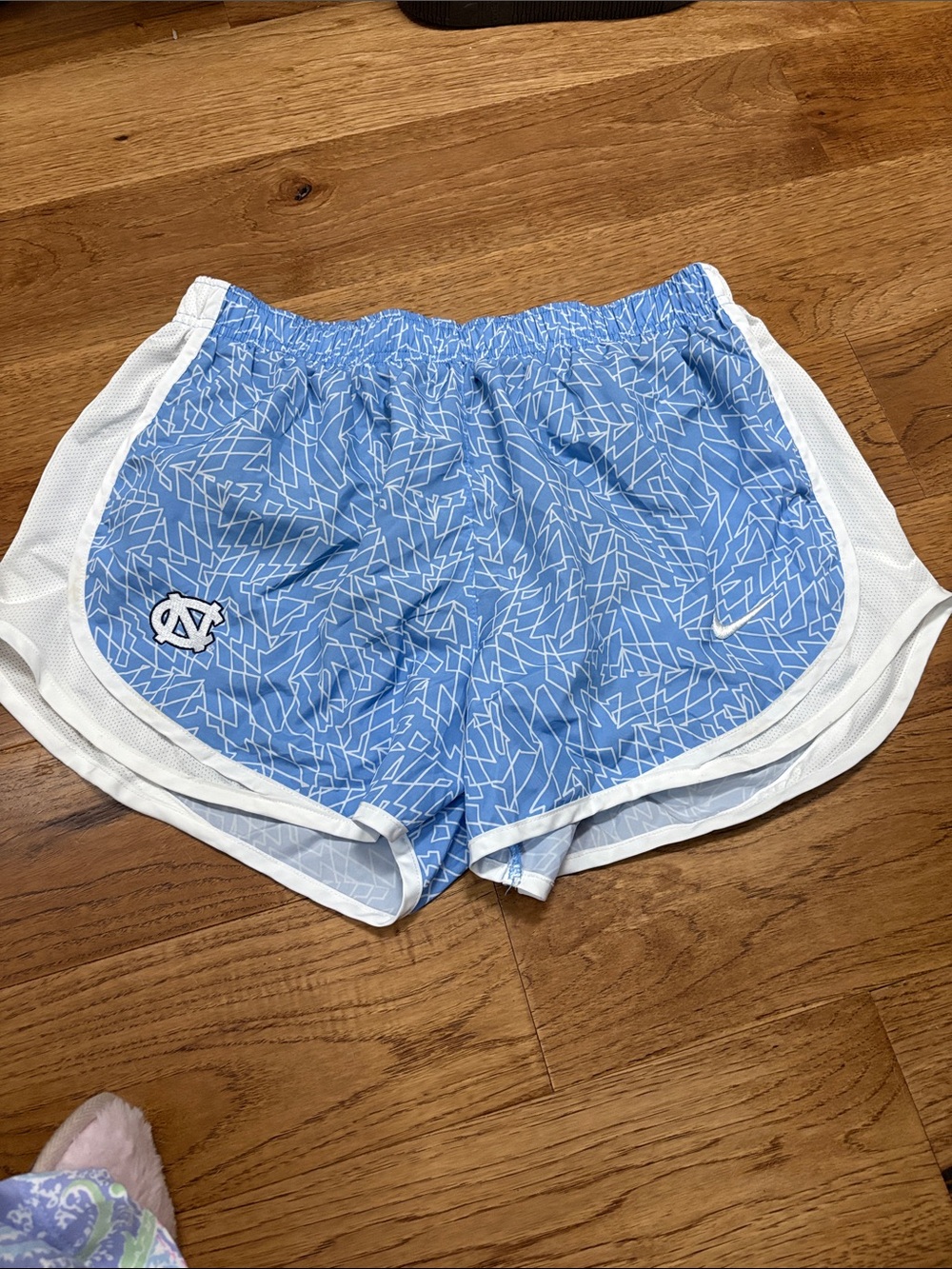 Nike Women's Carolina Tar Heel Blue Athletic Shorts with White Trim size large